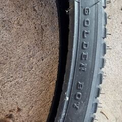 タイヤ(外側のみチューブ無し)の画像