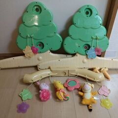 プーさんのメリーと使いかけおむつの画像