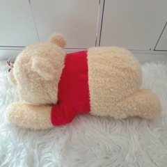 ★08.ぬいぐるみ　プーさん くまのプーさん 寝そべりの画像