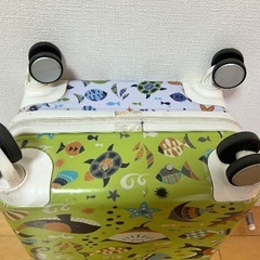 子供用スーツケースの画像