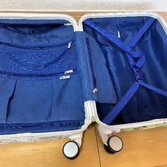 子供用スーツケースの画像