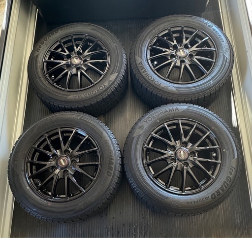スタッドレス195/65R15