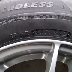 スタッドレスタイヤ ブリジストンvrx2 175/70r14の画像