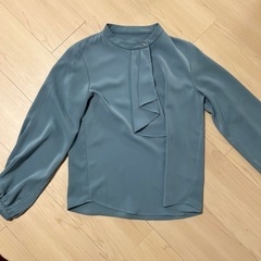 レディースブラウス＆ニットの画像