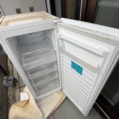 土日限定、冷凍庫、取りに来てくれる方に差し上げます。の画像