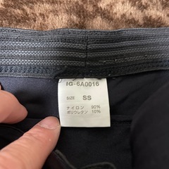 スノーボード　プロテクター　サイズSSの画像