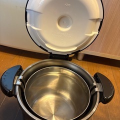  *THERMOS*  真空 保温調理器　Shuttle Chef シャトルシェフ　の画像