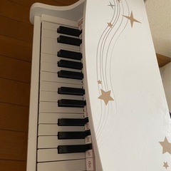 子どものピアノの画像