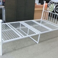 ニトリ　姫系シングルサイズベッドフレームホワ イト 分解＆組立て可能ニトリ大人かわいい 大人可愛い大人カワイイスチール製パイプベッド シングルベッド ベットの画像