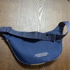 アディダス　ウエストポーチの画像