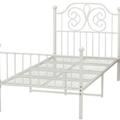 ニトリ　姫系シングルサイズベッドフレームホワ イト 分解＆組立て可能ニトリ大人かわいい 大人可愛い大人カワイイスチール製パイプベッド シングルベッド ベットの画像