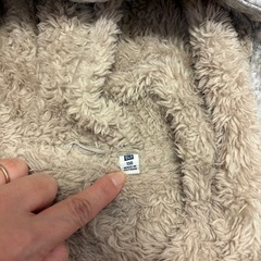 ユニクロ  ボアパーカー  130サイズの画像