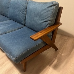 デニム3人掛けソファーの画像