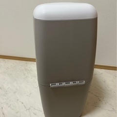 アップリカ　強力消臭おむつポット「ニオイポイ」の画像