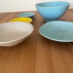 食器(皿、どんぶり)の画像