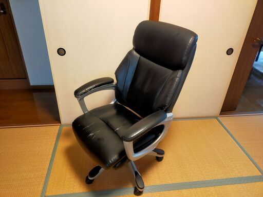 ニトリオフィスチェア座り心地抜群 (RI) 名古屋の椅子《チェア》の中古