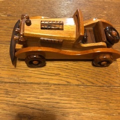 可愛い　木製車オブジェの画像