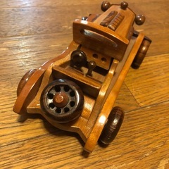 可愛い　木製車オブジェの画像