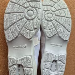 難あり　新品　ムーンスター　大人の上履き　白　25㎝の画像