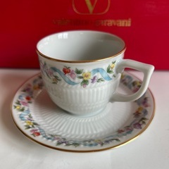 ヴァレンティノ  ペア　デミタスカップ未使用品
の画像