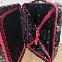 バービー　スーツケースの画像