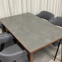 KL-16【新入荷　リサイクル品】ニトリ　NコレクションT-12 135/ イジー2GY肘付きチェア　セラミックダイニング5点セット　グレーの画像