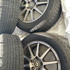 スタッドレスタイヤの画像