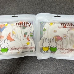 【新品未使用】ミッフィースタイ　おまけ付きの画像