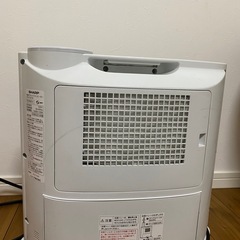 シャープ　加湿セラミックファンヒーター　HX-D120-Wの画像