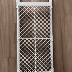 ニトリ　突っ張り棚　長さ調整可　70cm〜110cmの画像