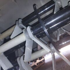 テスター特価　新型ラジコン式ハンマーナイフモア草刈り機　ディーゼル/モータープラグインハイブリッドタイプ　クローラー＋タイヤ式　軽トラ積載可　刈幅　700mm　ほぼ未使用の画像