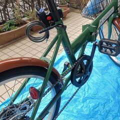 ✪新品未使用✪　折りたたみ自転車　20インチ　シマノ変速６段　前カゴ　ワイヤー錠　LEDライト　説明書付き♪　コスパ最高！　メッチャお買い得！の画像