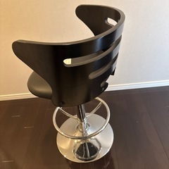 椅子カウンターの画像