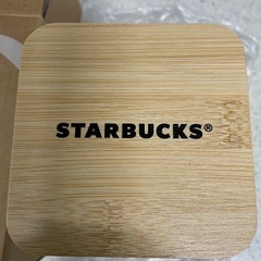 ✨☕️スターバックスコーヒー🎄🎅オンライン限定クリスマスキャニスター缶✨の画像