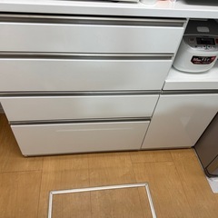 収納家具の画像