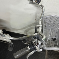 クリスマスSALE🌈東京23区配達無料🌈バッテリー2個付🚲新基準 Panasonic パナソニック ビビSS  8Ah リチウム 電動自転車中古　1970の画像