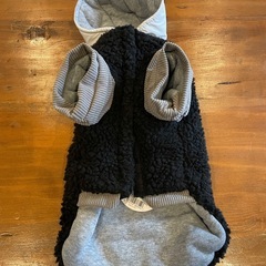 Snoopy ボアフード付きペットウェア MDサイズの画像