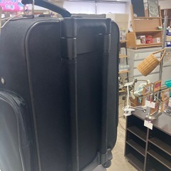 A2512-502 HM キャリーケース&バックセット バラ売り不可 中古の画像