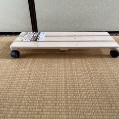 新品キャスター付きすのこの画像