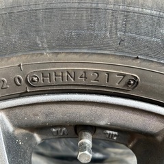 【交渉中】スタッドレスタイヤ　205/60/16の画像