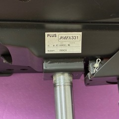 机・椅子の画像