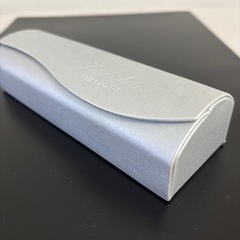 ラインアートのメガネケース  新品の画像