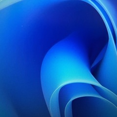 湾曲モニター　
27インチの画像