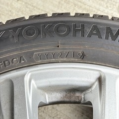 スタッドレスタイヤの画像