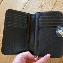 ⭕️新品箱入り★rienda★花柄財布の画像