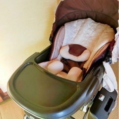 【美品】Combi　 ネムリラ AUTO SWING プレミアムダッコプラス　エッグショックの画像