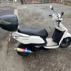ホンダ リード125 走行7138km リアボックス付きの画像