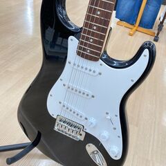 A-919【リユースのサカイ野々市店】ジモティ来店特価‼ スクワイヤー ストラトキャスター エレキギター ブラック 音出しチェック＆クリーニング済みの画像