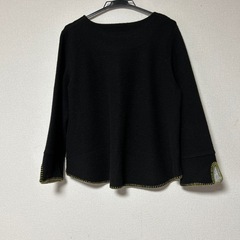 【無料】レディーストップス黒ニットの画像