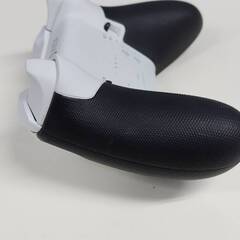 Xbox Elite Series 2 ワイヤレスコントローラーの画像